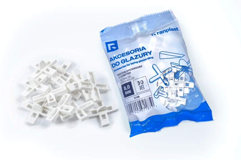 Krzyżyki dystansowe z uchwytem 8mm