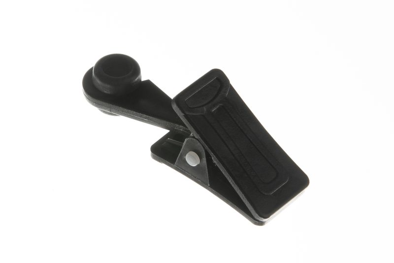 0027 Czarna żabka ruchoma z rolką do szyny PCV