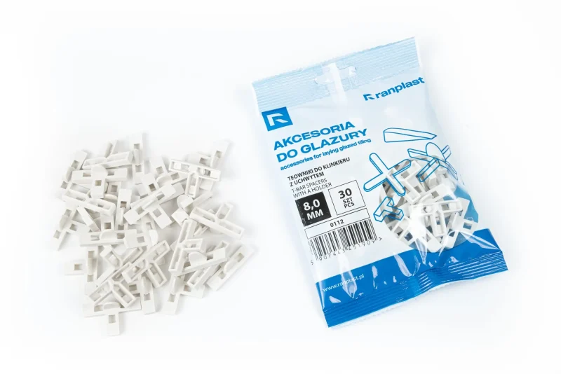 Teowniki dystansowe z uchwytem 8.0mm